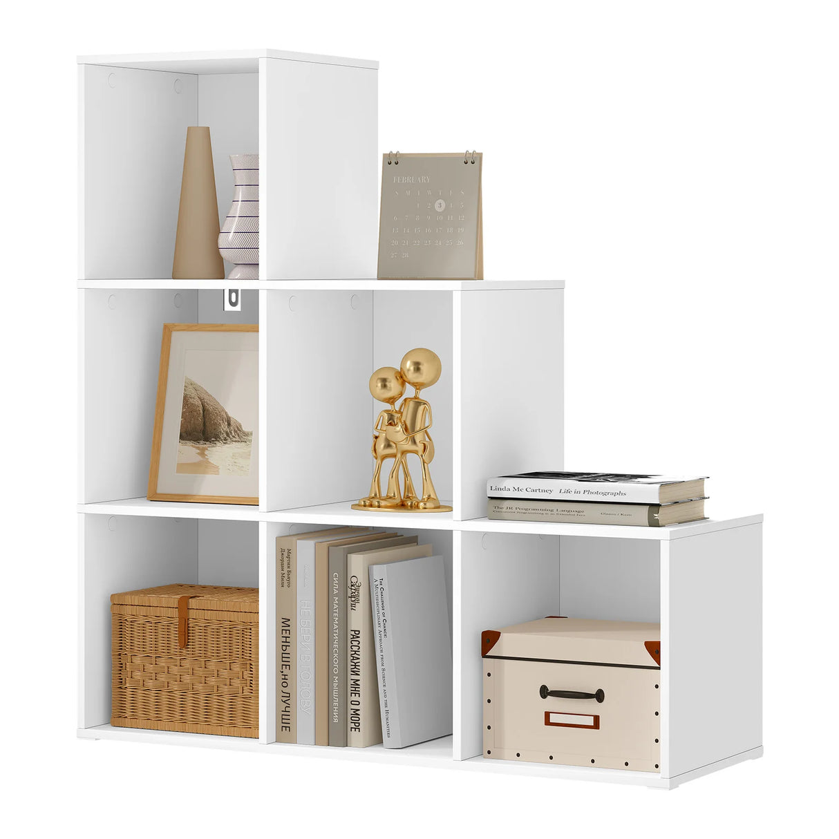 Moderne BukkitBow boekenkast met trapvorm, 6 open vakken voor boeken en decoratie, zwart afwerking, eigentijds design.