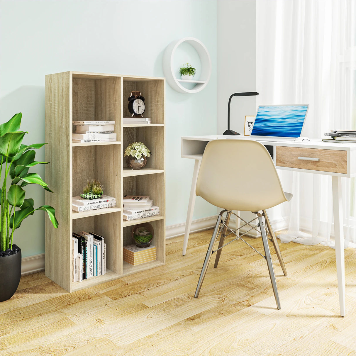 Moderne BukkitBow boekenkast met 7 vakken in Scandinavisch design, houten afwerking en strakke lijnen voor een eigentijdse uitstraling.