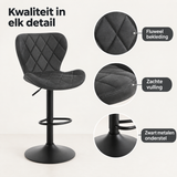 Detail van materiaal en afwerking van barkruk met rugleuning
