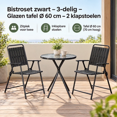 Zwart bistroset van BukkitBow met glazen tafel Ø 60 cm en twee klapstoelen voor buitengebruik.