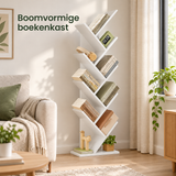 boomvormige boekenkast in gebruik in een passende praktijksituatie