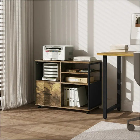 BukkitBow archiefkast met wieltjes, industrieel zwart metalen frame en vintage bruine houten afwerking, geschikt voor kantoor.