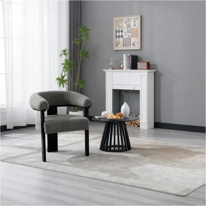 BukkitBow fauteuil met fleece in lamsvacht-look, rubberwood frame, ergonomisch en modern design, comfortabel zitmeubel