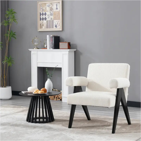 BukkitBow fauteuil van corduroy met rubberwood poten, comfortabel ontwerp in moderne middeleeuwse stijl, geschikt voor woonkamer.