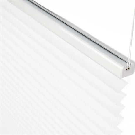 Wit geplooid gordijn van BukkitBow met aluminium rail, breedte 45-120 cm, hoogte 100-220 cm, inclusief montageset.