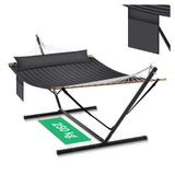 Luxe tweepersoons hangmat van BukkitBow met standaard, belastbaar tot 250kg, zacht en comfortabel voor twee personen.
