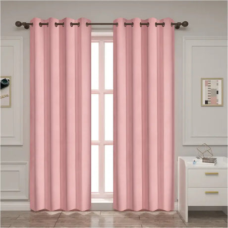 Luxe fluwelen verduisteringsgordijn van BukkitBow, dubbel geweven, 140cm breed, in verschillende lengtes, hangend voor raam.