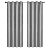 Luxe verduisteringsgordijn van fluweel door BukkitBow, dubbel geweven, 140cm breed, in verschillende lengtes.