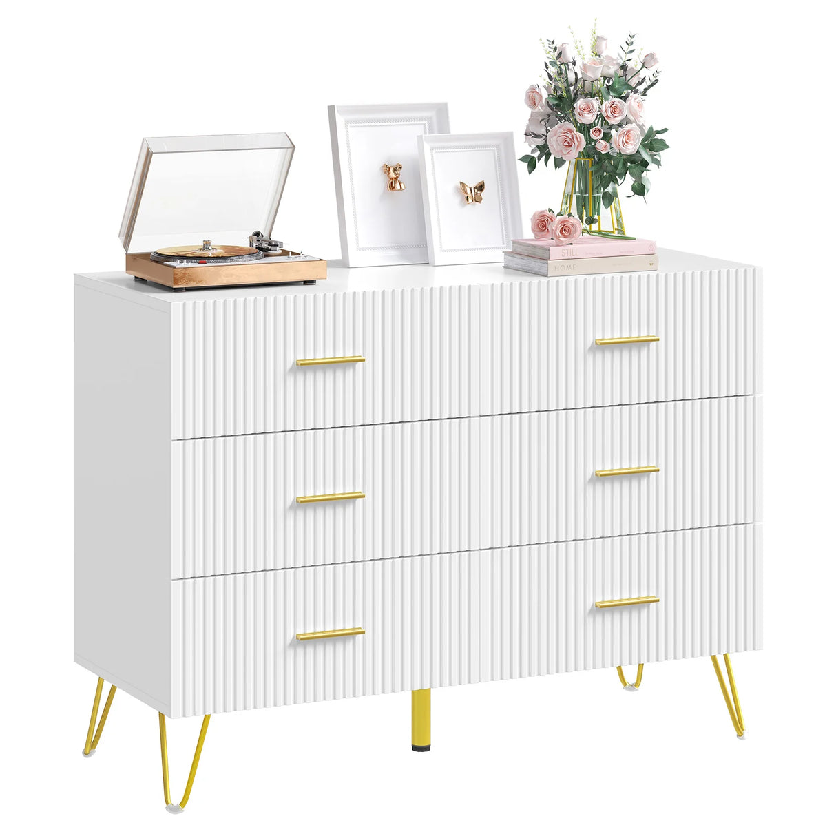 Luxe witte BukkitBow commode met zes laden en gouden details, modern meubel voor slaapkamer of woonkamer.