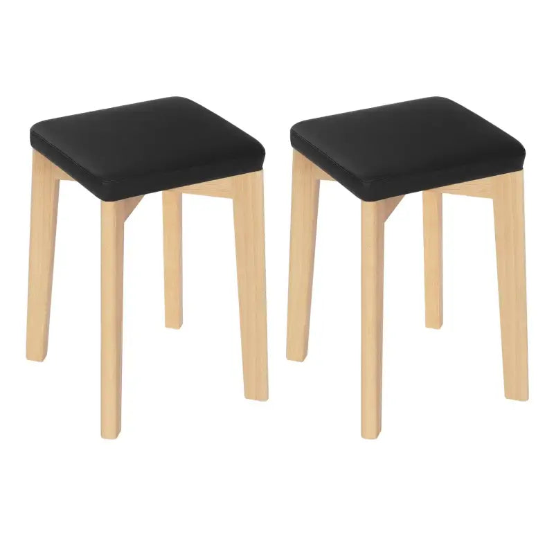 BukkitBow massief beukenhouten kruk met stabiele structuur, zachte zitting en compact formaat 32,5x32,5x47cm.
