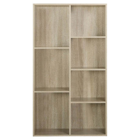 Moderne BukkitBow boekenkast met 7 vakken in Scandinavisch design, gemaakt van hout met strakke lijnen en minimalistische stijl.