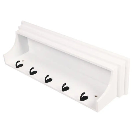 Hoge kwaliteit MDF muurkapstok van BukkitBow in mat wit met barok design en 5 haken, afmetingen 60x16x16 cm.