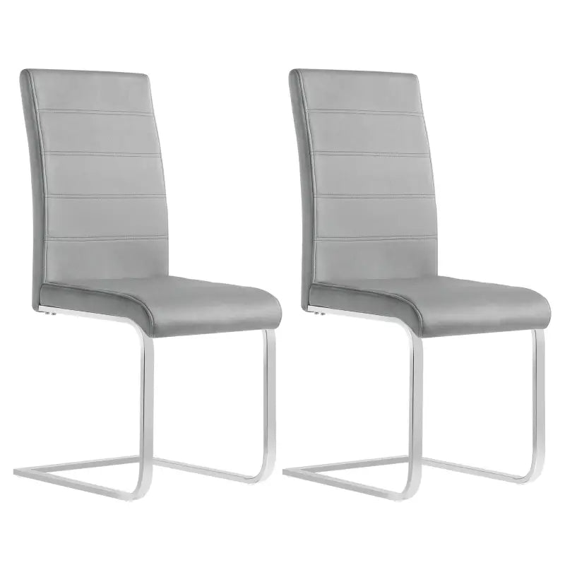 Set van 2 BukkitBow eetkamerstoelen met leren en fluweel, hoge rugleuning en metalen poten, zithoogte 48,5 cm.
