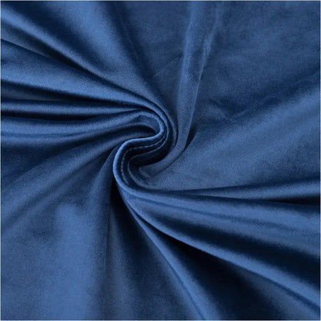 BukkitBow verduisteringsgordijnen van polyester velours, 300g/m², in verschillende maten en kleuren, hangend in een kamer.