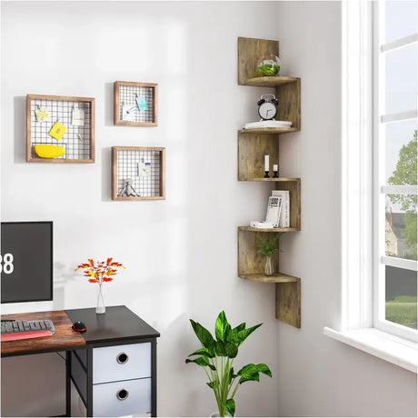 Stevige houten zigzag hoekwandplank van BukkitBow met 5 niveaus, afmetingen 25x25x156cm, ideaal voor boeken en decoratie.