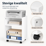 Detail van materiaal en afwerking van nachtkastje op wielen