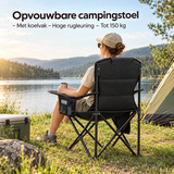 opvouwbare campingstoel in gebruik in een passende praktijksituatie
