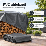 Donkergrijs PVC afdekzeil van BukkitBow met waterdichte en UV-bestendige eigenschappen en gegalvaniseerde ogen.