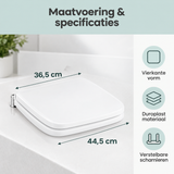 Vierkante witte toiletbril van Duroplast met softclose en quick-release van BukkitBow, geschikt voor comfortabel gebruik.