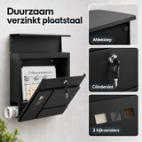 Wandbrievenbus van BukkitBow met krantenvak, drie kijkvensters en slot voor veilige postafhandeling.